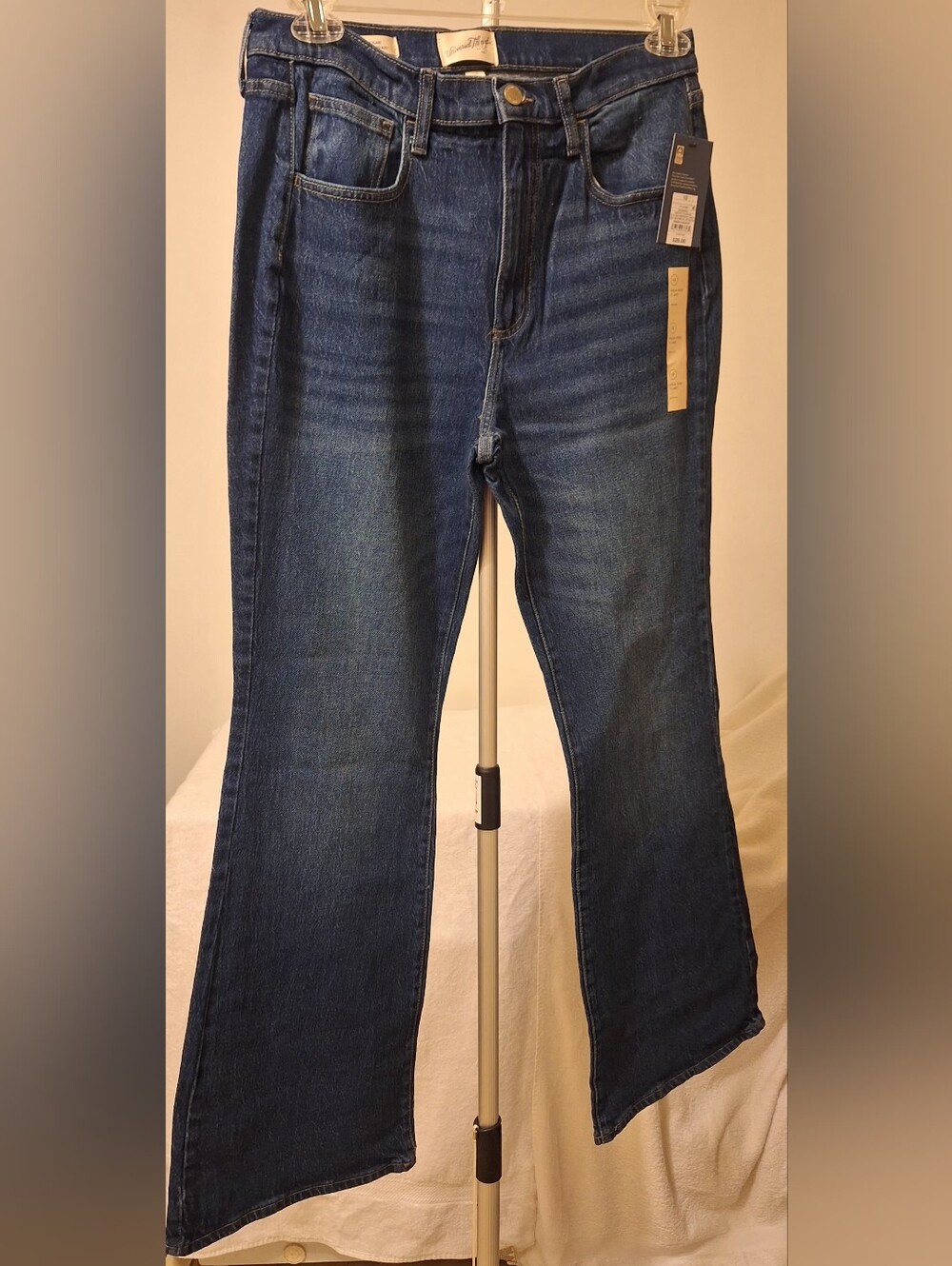Universal Thread Women's Dark Blue Boot Cut Jeans